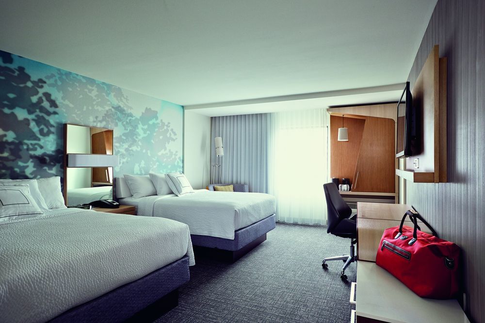 Готель Courtyard By Marriott Toronto Mississauga/West Екстер'єр фото
