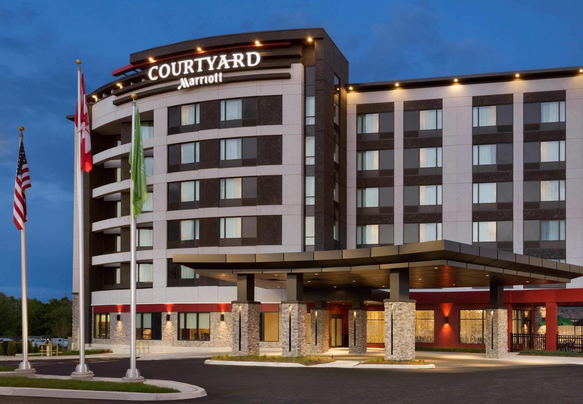 Готель Courtyard By Marriott Toronto Mississauga/West Екстер'єр фото